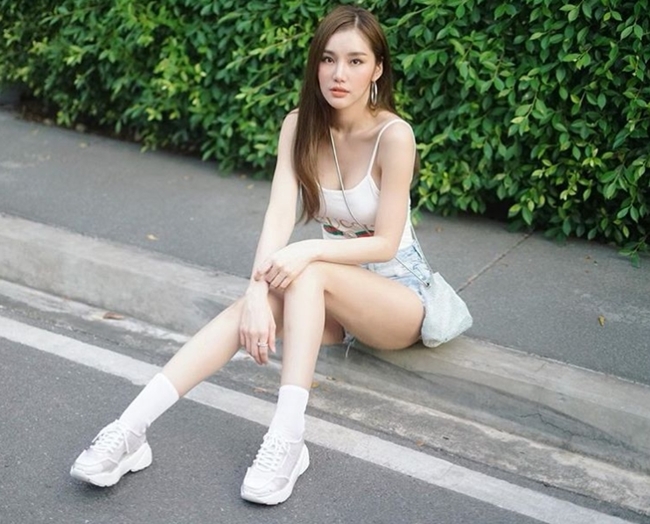 Thiên thần nội y triệu fan Thái Lan quyến rũ mê hồn nhờ môn tập nhà giàu-7