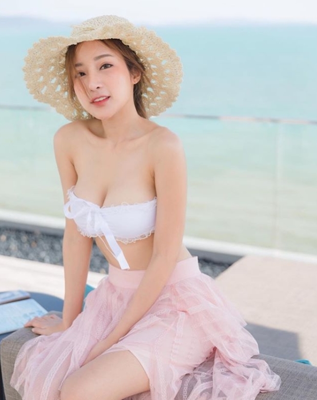 Thiên thần nội y triệu fan Thái Lan quyến rũ mê hồn nhờ môn tập nhà giàu-14