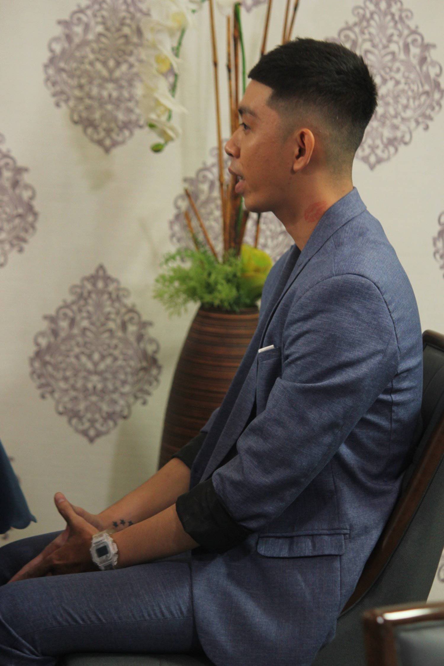 Chàng trai khiến bố sốc, mẹ ngất xỉu tại chỗ khi công bố đồng tính, Cát Tường choáng không nói nên lời-5