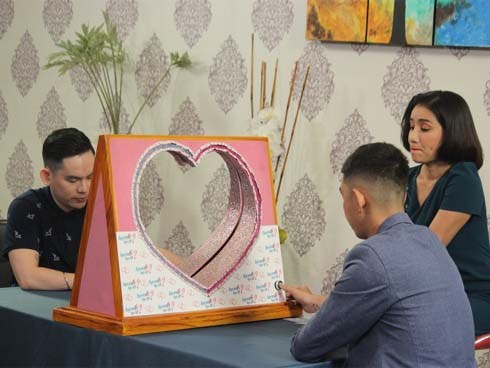 Chàng trai khiến bố sốc, mẹ ngất xỉu tại chỗ khi công bố đồng tính, Cát Tường choáng không nói nên lời