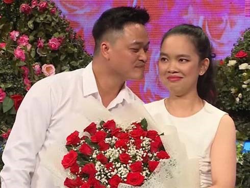 Chàng trai bấm nút hẹn hò với cô gái đòi đi Châu Âu: Không muốn đối phương mất mặt và mối quan hệ đã dừng sau 1 tháng