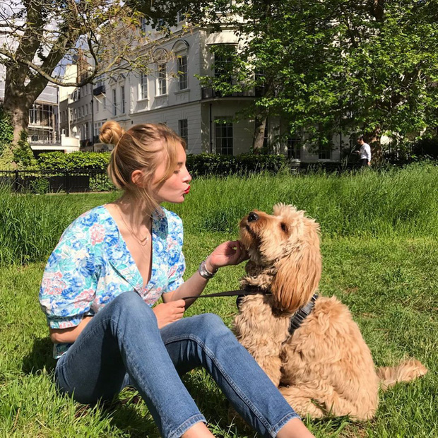 4 kiểu tóc ruột” của phụ nữ Pháp: Đơn giản đến lộn xộn mà sao vẫn sang chảnh đến thế!-7