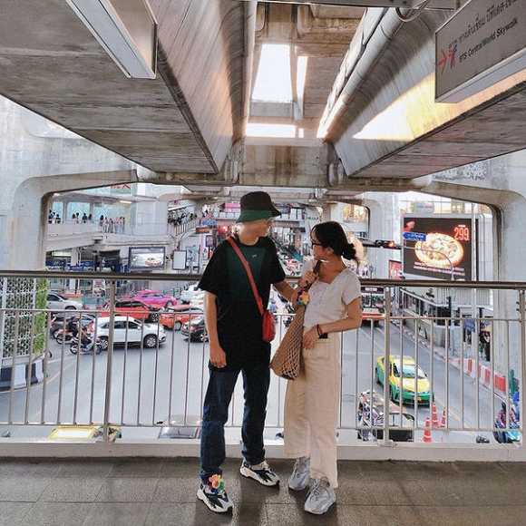 Cuộc sống giàu sang, vi vu khắp nơi của con rể tương lai đại gia Minh Nhựa-6