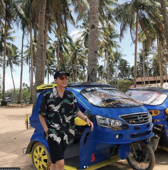 Cuộc sống giàu sang, vi vu khắp nơi của con rể tương lai đại gia Minh Nhựa-9