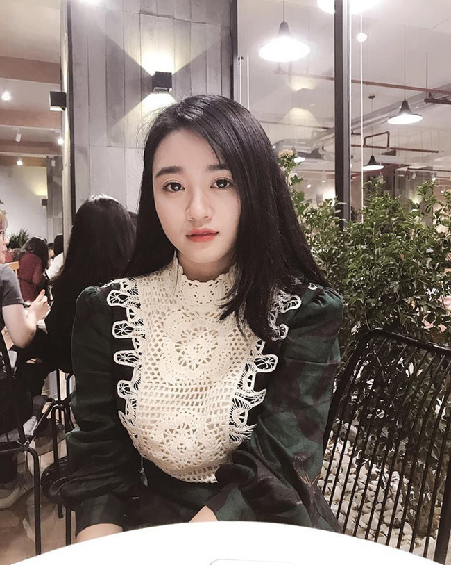 Dàn gái xinh xứ Nghệ khiến các cầu thủ Việt mê như điếu đổ-9