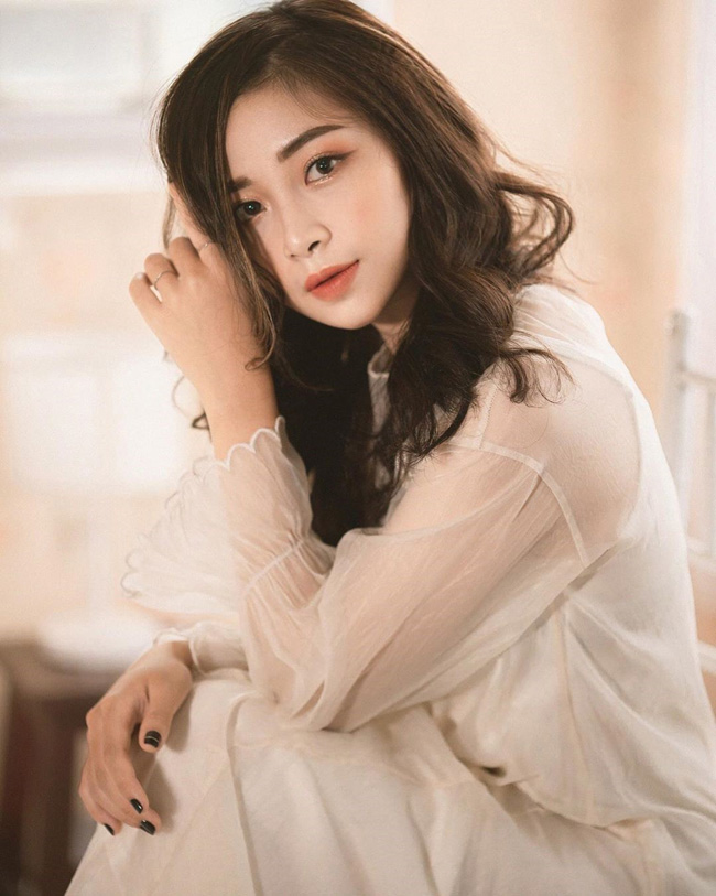 Dàn gái xinh xứ Nghệ khiến các cầu thủ Việt mê như điếu đổ-19