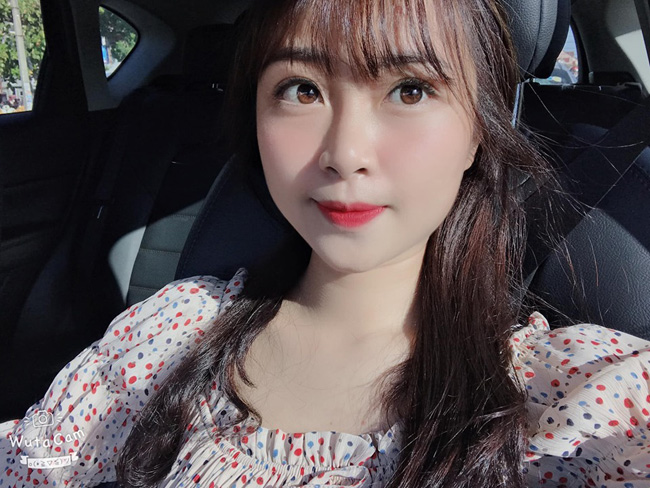 Dàn gái xinh xứ Nghệ khiến các cầu thủ Việt mê như điếu đổ-22