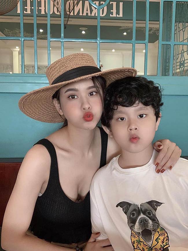 Hậu ly hôn, Trương Quỳnh Anh, Anh Thư mặc táo bạo hết phần thiên hạ-8