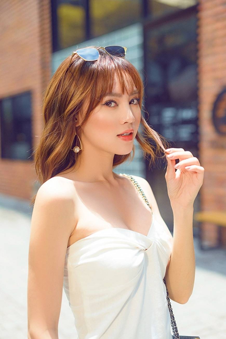 Mặc đầm dạ hội thì đẹp xuất sắc, đến lúc Ninh Dương Lan Ngọc khoe street style thì dân tình càng mê mệt hơn-4