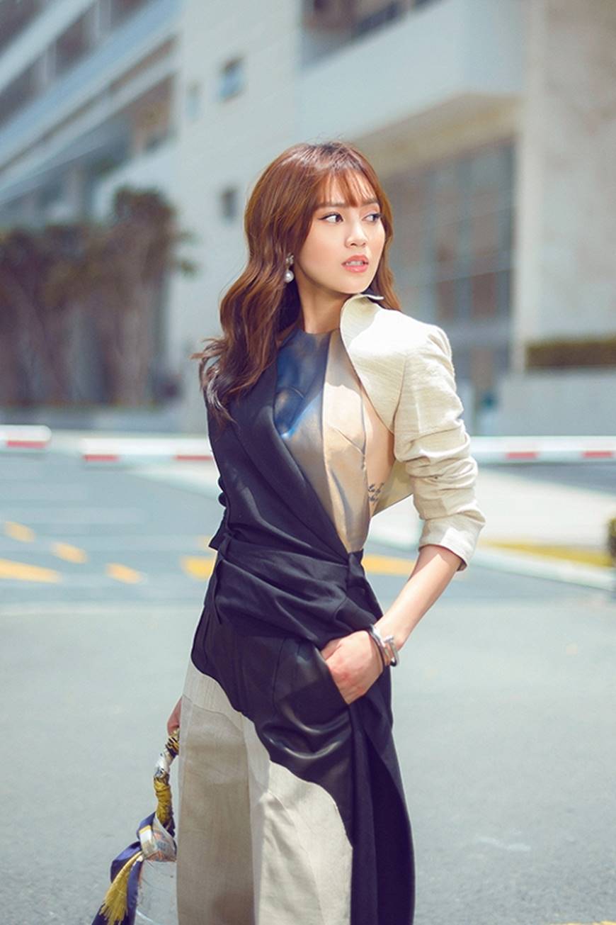 Mặc đầm dạ hội thì đẹp xuất sắc, đến lúc Ninh Dương Lan Ngọc khoe street style thì dân tình càng mê mệt hơn-10