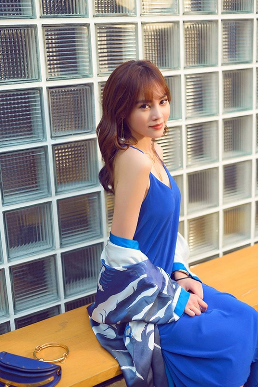 Mặc đầm dạ hội thì đẹp xuất sắc, đến lúc Ninh Dương Lan Ngọc khoe street style thì dân tình càng mê mệt hơn-13