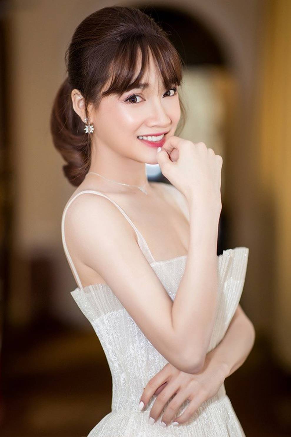 Lạ đời” như Nhã Phương: Cứ đánh son đỏ quyền lực thì kém xinh, son phấn nhẹ nhàng lại thăng hạng nhan sắc-7