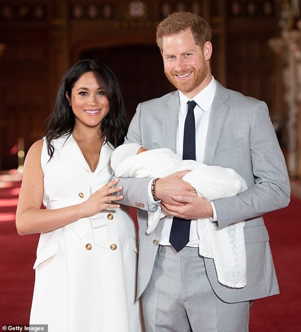 Nhằm cứu vãn hình ảnh trong lòng công chúng, vợ chồng Meghan Markle tung ra chiêu trò mới nhưng bị phản đối dữ dội vì động chạm đến Công nương Diana-2