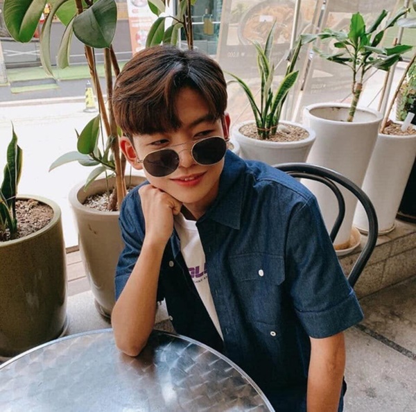 Sao nhí Ông ngoại tuổi 30 một thời lột xác ngoại hình sau 11 năm rời xa màn ảnh, netizen Việt khen ngợi tới tấp-1