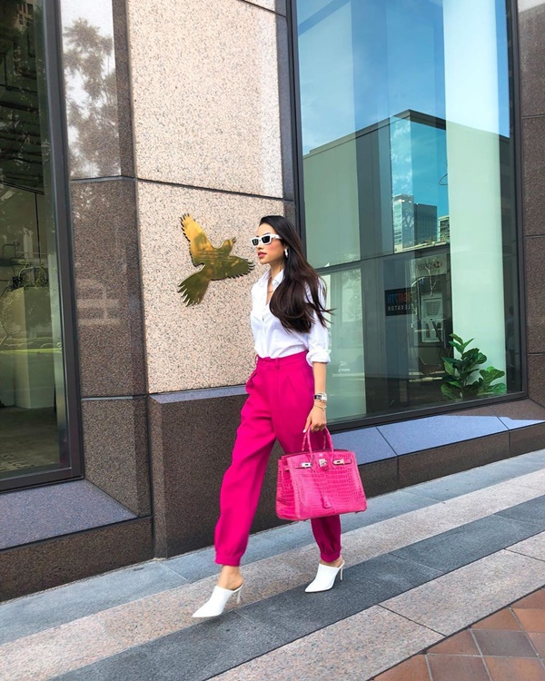 Nhiều lần bị bóc mẽ trình tiếng Anh, Phạm Hương vẫn ngoan cố và lại nhận cái kết bẽ bàng-1