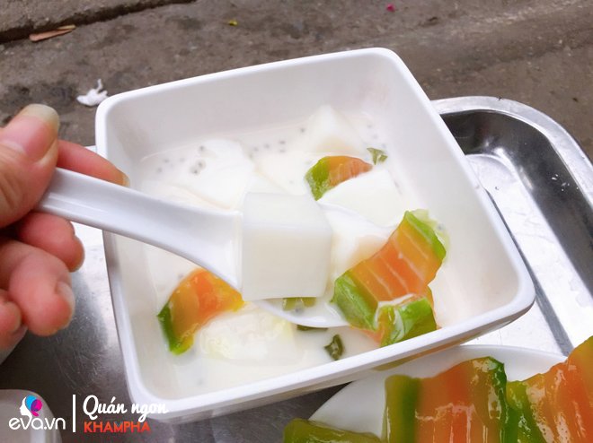 Quán chè sương sa 9 tầng mây đặc biệt, 30 năm khách nào không ăn hết là chủ quán hỏi-4