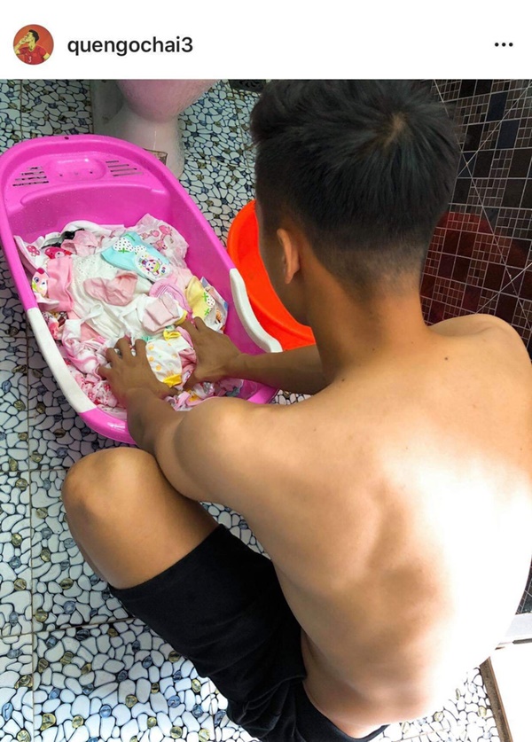 Quế Ngọc Hải: Ông bố bỉm sữa đằng sau hình tượng trung vệ chém đinh chặt sắt-4