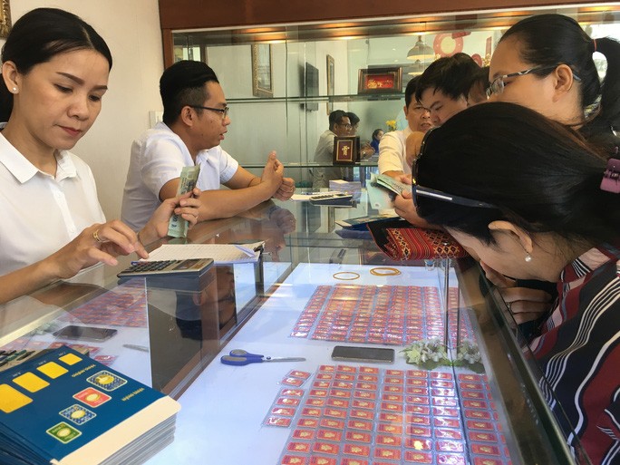 Diễn biến lạ” trên thị trường vàng miếng-1