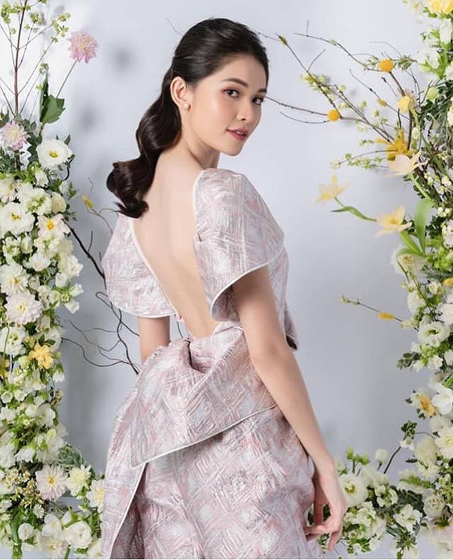 Hoàng Thuỳ khoe vòng một không phải dạng vừa sau nghi án phẫu thuật thẩm mỹ-14