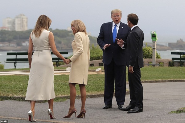 Đọ sắc cùng Đệ nhất phu nhân Mỹ, vợ Tổng thống Pháp tự tin rạng ngời, không hề bị lép vế nhờ chi tiết tinh tế này-4