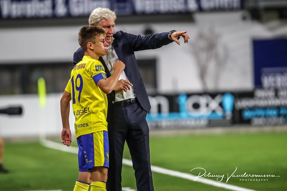 Công Phượng đón những vị khách đặc biệt ở Bỉ trong trận thứ 3 liên tiếp dự bị-7