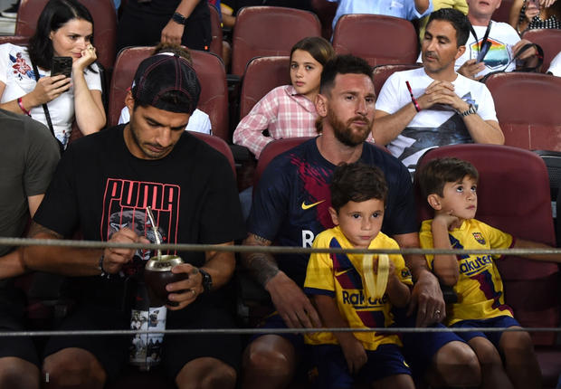 Messi phấn khích ra mặt khi chứng kiến người đóng thế mình lập cú đúp giải cứu Barca-4