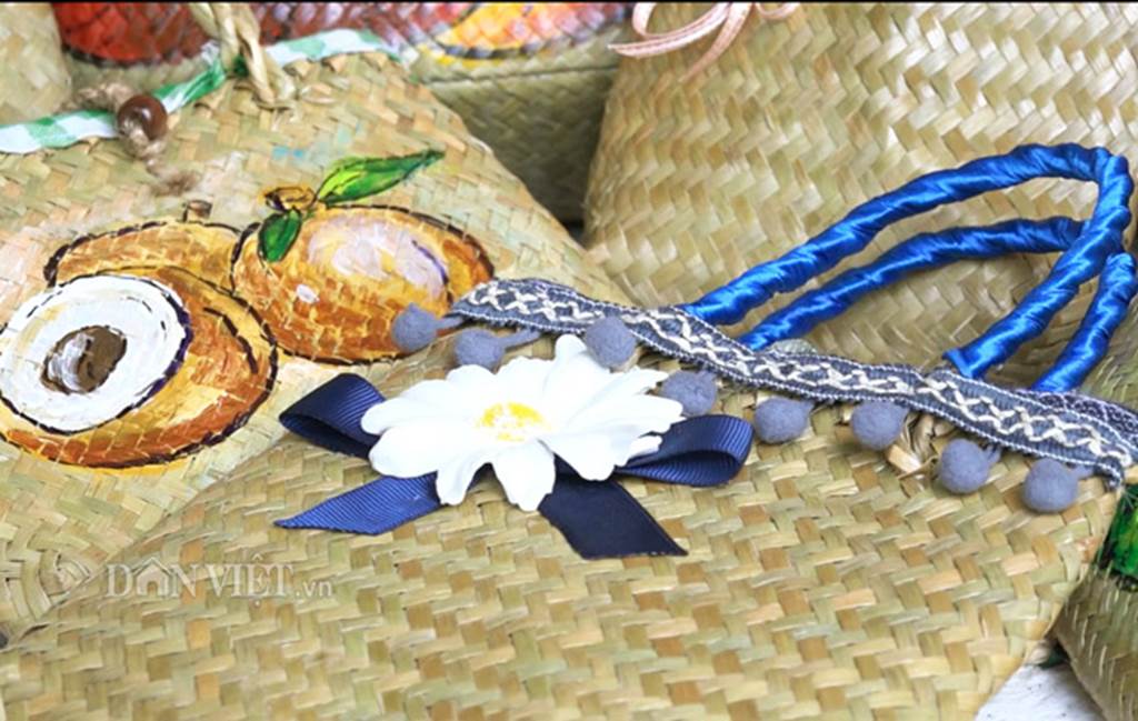 Bộ sưu tập túi xách thời trang khủng từ cỏ dại của 8X Đồng Tháp-8
