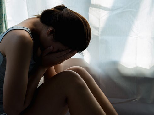 Mong chờ 9 tháng, khi vừa nhìn thấy mặt con, tôi đã ngất xỉu, chồng thì ngã quỵ xuống đất, còn bố mẹ hai bên vật vã khóc lóc