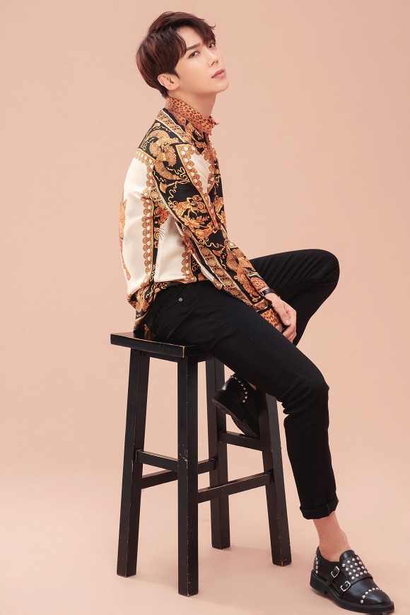 Hari Won khoe ảnh tình tứ bên bạn diễn Park Jung Min-3