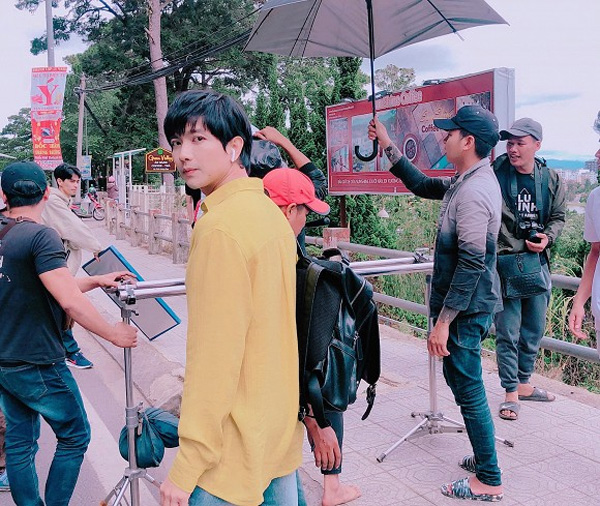 Không phủ nhận tin đồn với Đàm Phương Linh, Tim lại có chia sẻ úp mở này-1