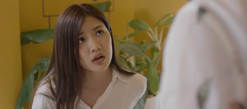 Hoa hồng trên ngực trái: San (Diệu Hương) bị mẹ chồng cầm chổi đánh túi bụi đuổi ra khỏi nhà-6