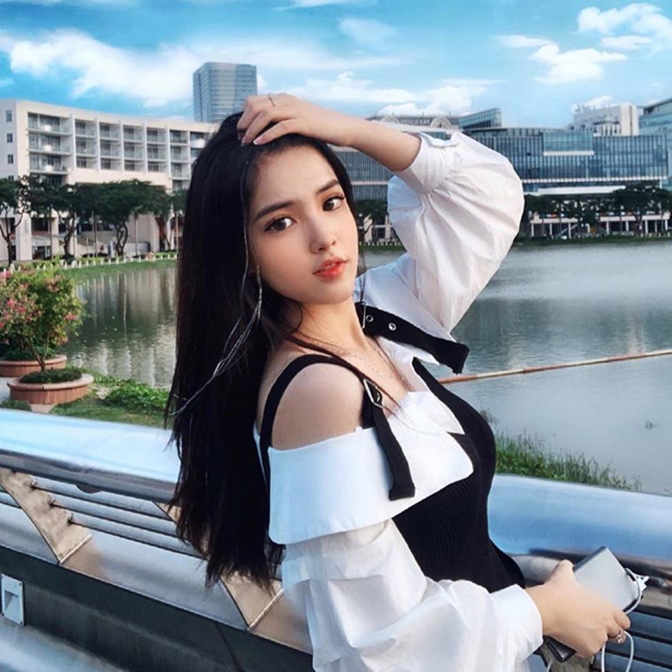 Nhan sắc thực của nữ sinh chỉ mặc áo dài cũng hấp dẫn không tưởng-16