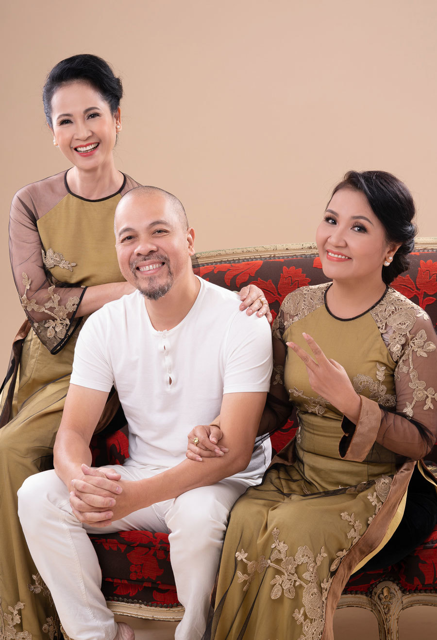 2 mẹ chồng quốc dân trên màn ảnh mặc áo dài kết tình thông gia-10