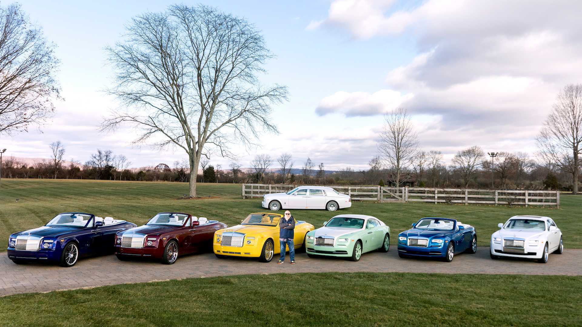 Đại gia sở hữu 10 siêu xe Rolls-Royce màu độc, đặt theo tên mình-2