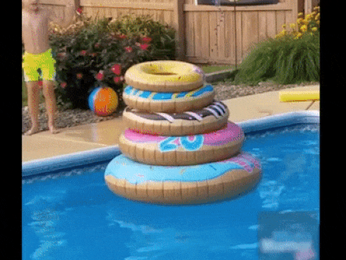 Clip cô dâu quẩy tung váy trong ngày cưới, chú rể cũng nhảy sung không kém-1