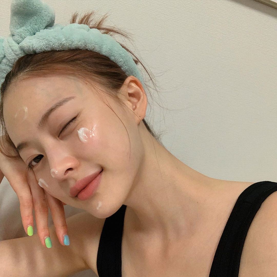 Chuyên gia mách nhỏ 5 tips skincare khiến đồng nghiệp phải trầm trồ trước làn da căng bóng, lấp lánh của bạn-3