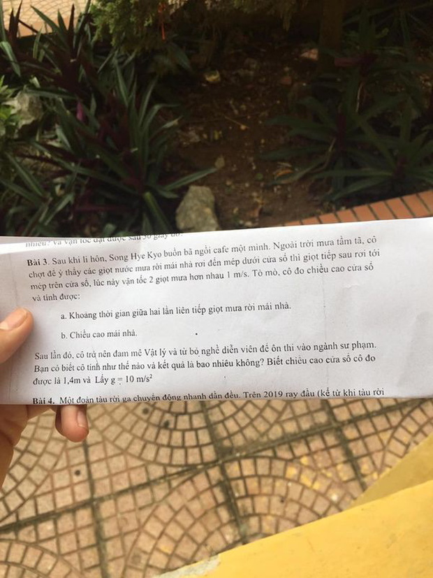 Đề kiểm tra về Song Hye Kyo gây bão: Buồn bã ngồi cafe một mình, phải công nhận giáo viên thời nay bắt trend cực nhanh!-1