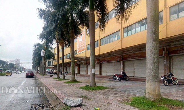 Chợ cửa khẩu Móng Cái gặp thảm cảnh, hàng loạt kiot đóng cửa-4