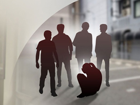 Vụ bé gái tiểu học bị 11 thiếu niên xâm hại tập thể: Từng bị đến 2 người quen của mẹ cưỡng bức nhưng mẹ bỏ bê không ngó ngàng-4