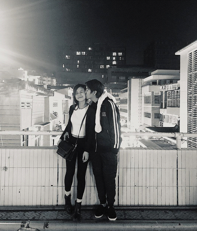 Bà xã Hoài Lâm khoe khoảnh khắc hạnh phúc kỷ niệm 8 năm ngày yêu, chỉ một lời nhắn đơn giản cũng làm bao người ngưỡng mộ!-4