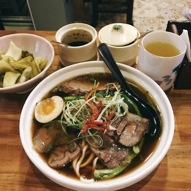 Tiệm mì ngon - độc - lạ ở Đà Lạt mỗi ngày chỉ bán 80 tô, hết veo trong 2 tiếng nhưng thậm chí còn chẳng có tên-1