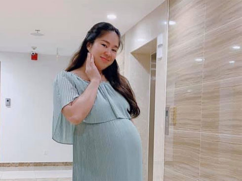 Lê Phương đã hạ sinh mẹ tròn con vuông đúng ngày sinh nhật-3