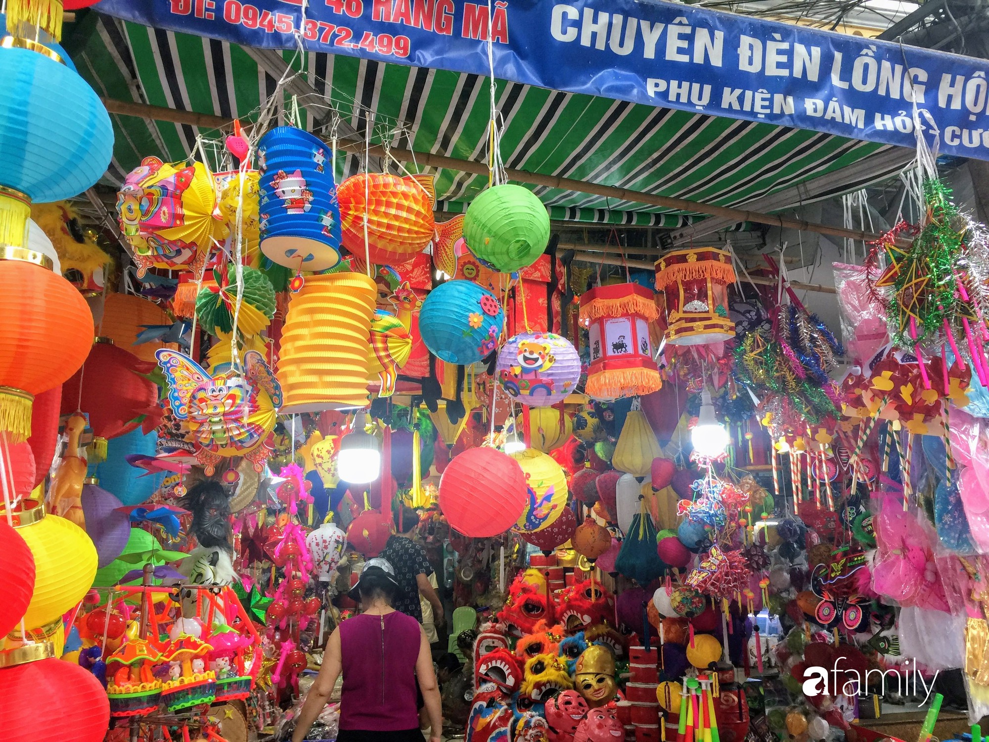Trung thu năm nay đồ chơi truyền thống lên ngôi, tiêu thụ gấp đôi so với đồ chơi ngoại nhập-1