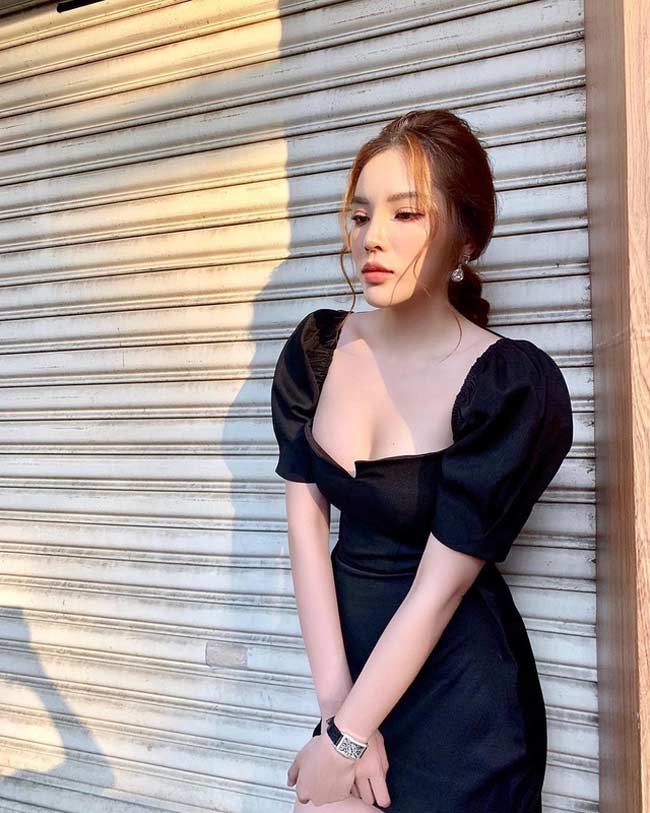 Hoa hậu Việt Nam nghiện váy khoe cơ thể: Người bị chê lố, kẻ được khen quyến rũ-7