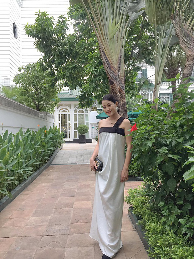 MC Phí Linh lộ bụng lớn, xác nhận đang ở tháng thứ 6 của thai kì sau gần 3 tháng lên xe hoa!-1