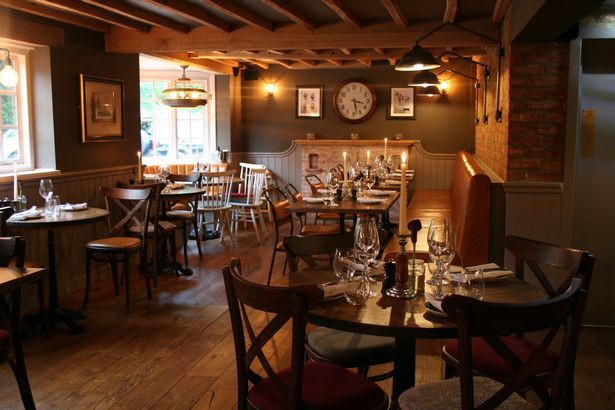 Meghan Markle xoa dịu dư luận bằng bữa ăn bình dân chưa đến 500.000 đồng nhưng ngay lập tức bị cư dân mạng bóc mẽ-2