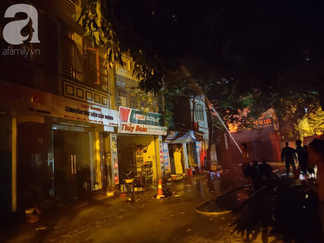 Hà Nội: Đang cháy lớn tại ngõ Khương Đình, hàng trăm người dân tháo chạy tán loạn-10