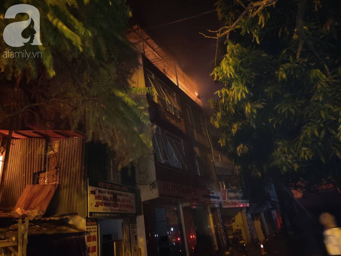 Hà Nội: Đang cháy lớn tại ngõ Khương Đình, hàng trăm người dân tháo chạy tán loạn-9