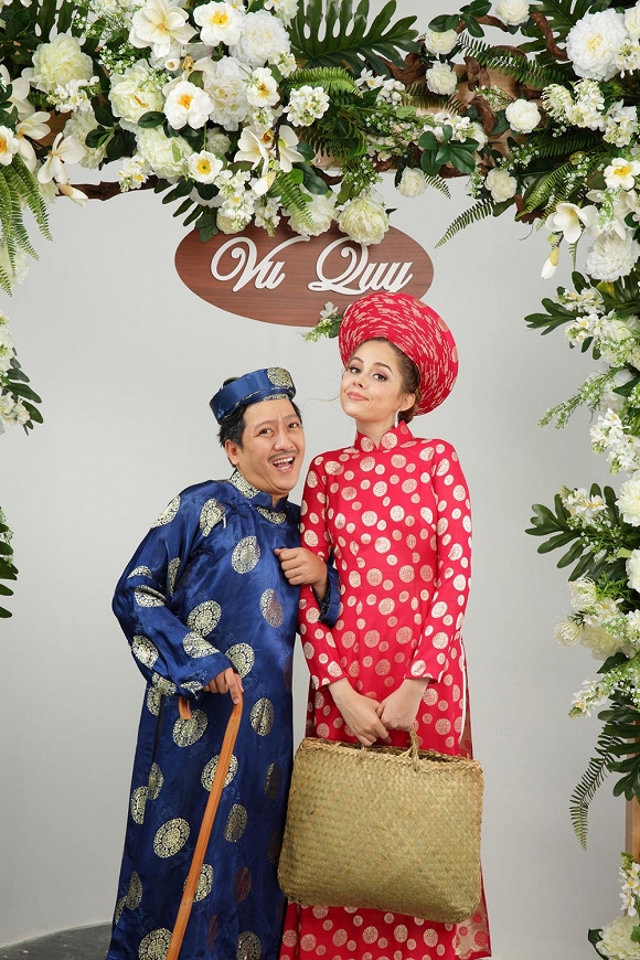 Trường Giang gây tò mò khi chụp ảnh cưới cùng mẫu Tây xinh đẹp-1