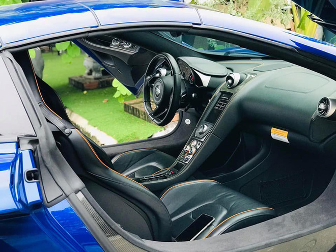 Ngắm siêu xe mui trần màu xanh cực độc, giá hơn 9 tỷ đồng ở Hà Nội-5